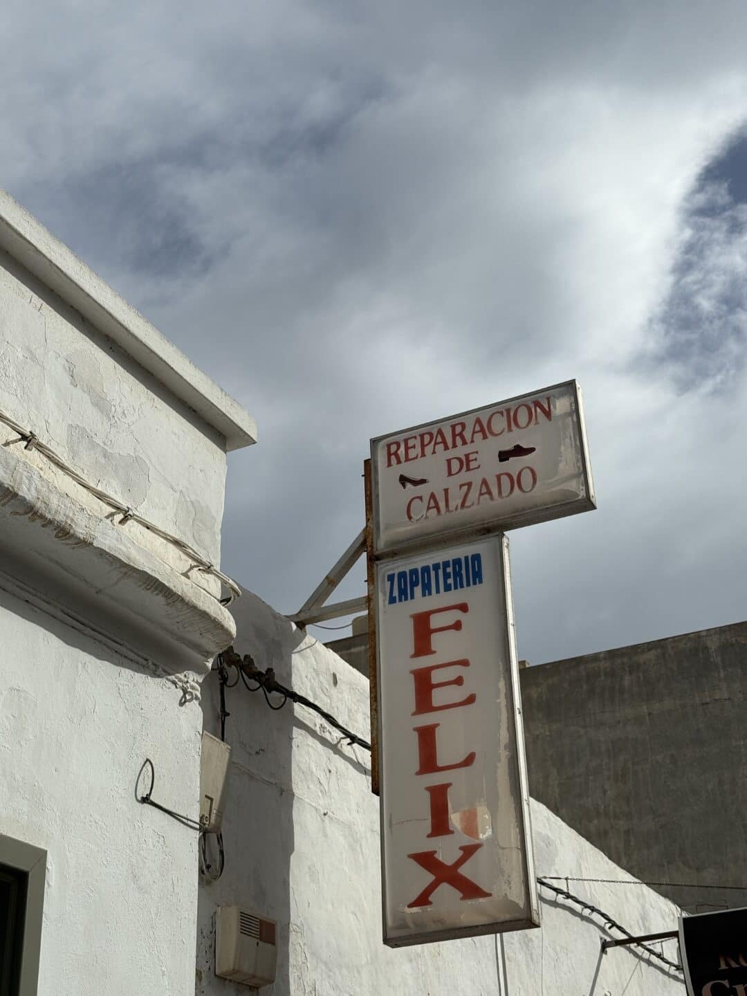 felix reklamtabla vilagitos