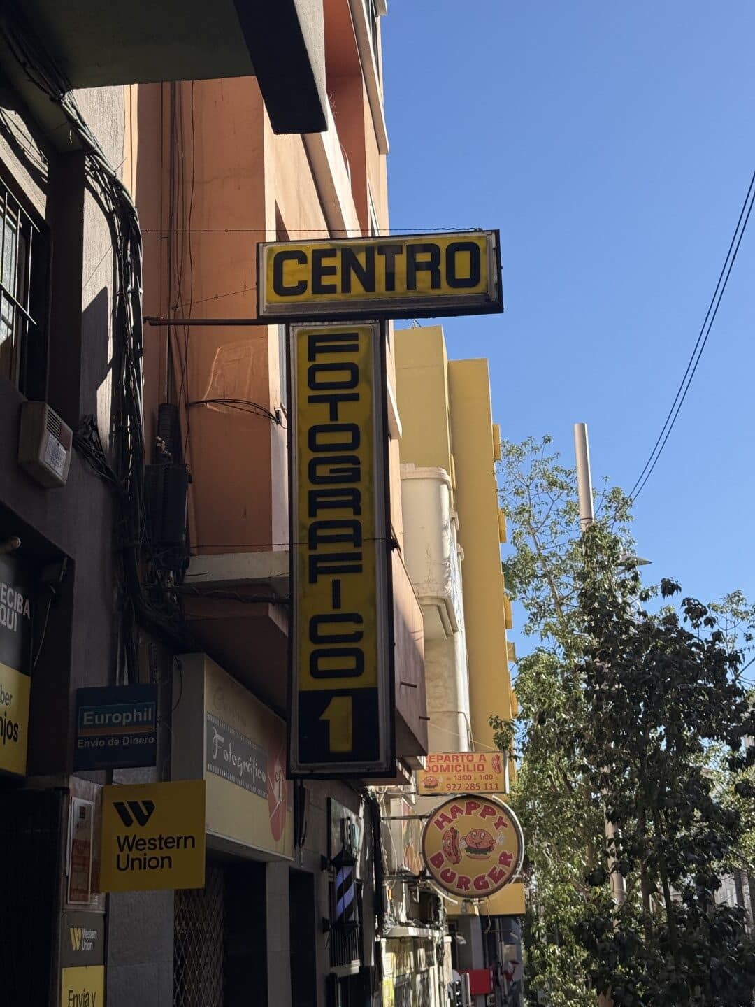 vilagito reklamtabla centro fotografico