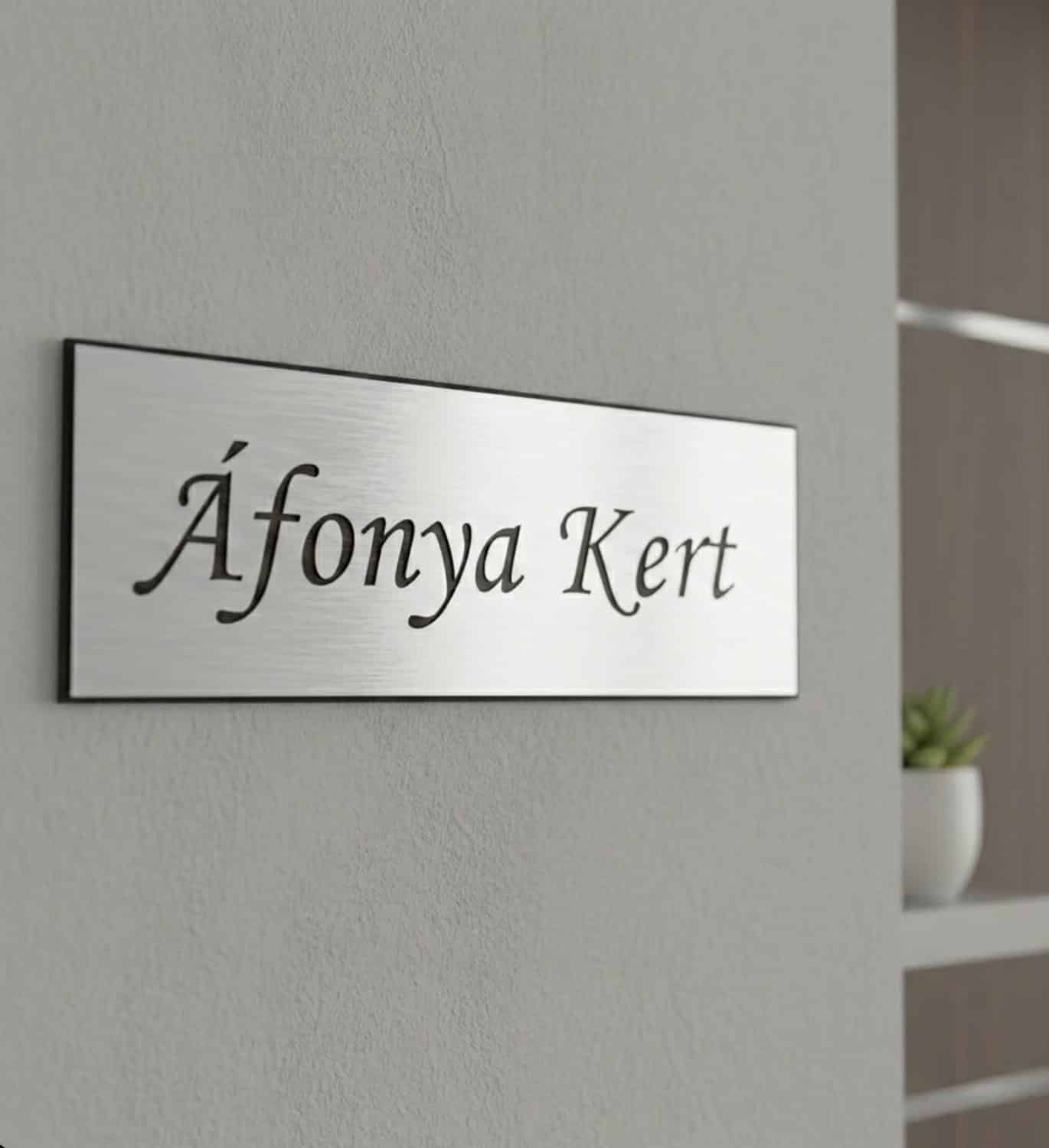 afonya kert gravirozott cegtabla afonya kert gravirozott cegtabla